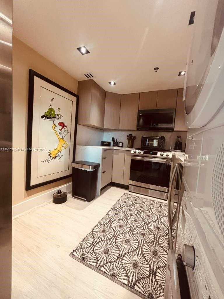 Small Image of 2829 INDIAN CREEK DR #603, Miami Beach Number 9