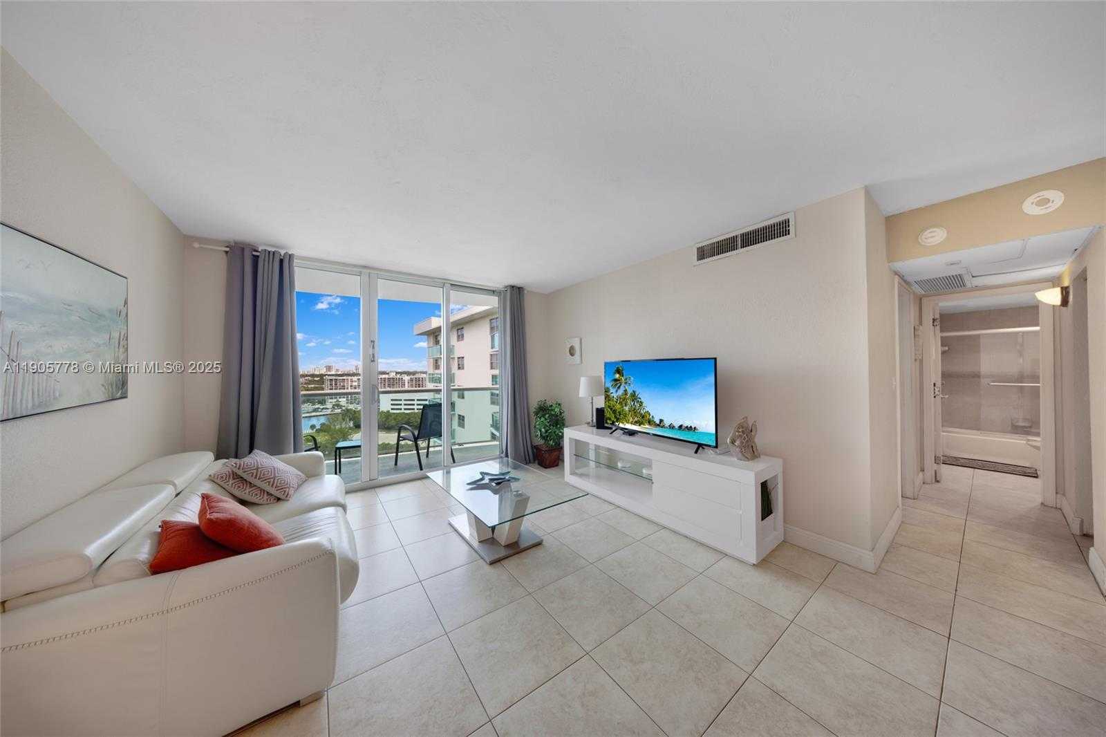Small Image of 3801 SOUTH OCEAN DR #15R, Hollywood Number 5