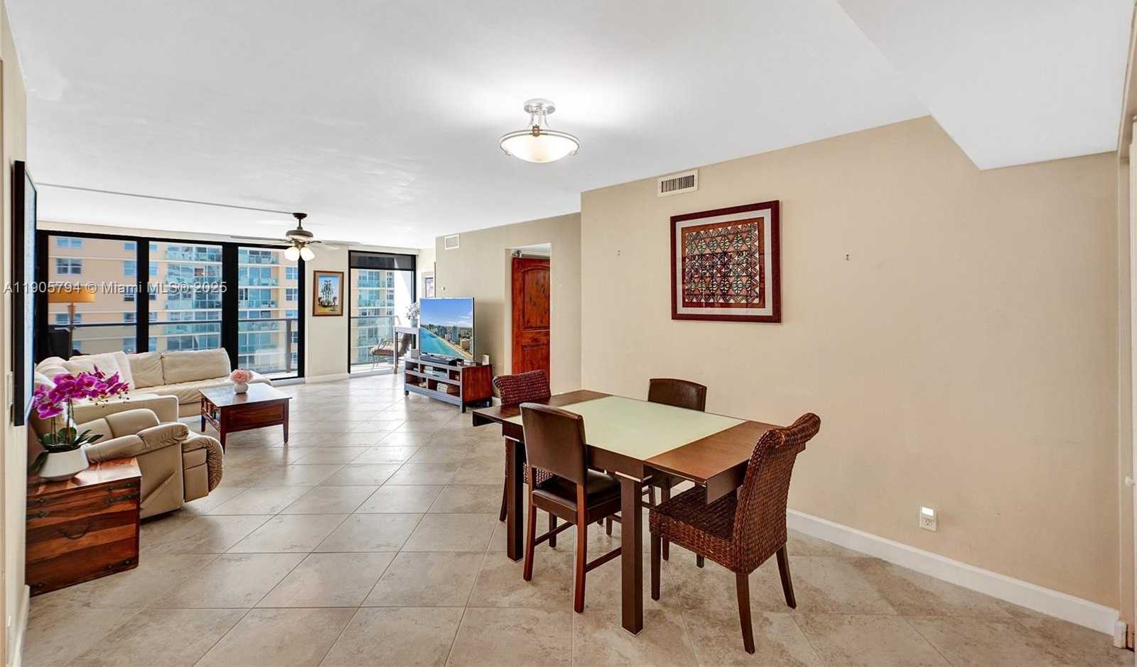 Small Image of 2301 SOUTH OCEAN DR #907, Hollywood Number 9