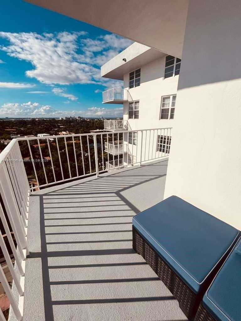 Small Image of 2829 INDIAN CREEK DR #1403, Miami Beach Number 16