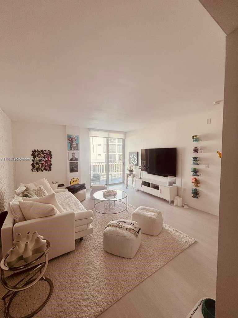 Small Image of 2829 INDIAN CREEK DR #608, Miami Beach Number 1
