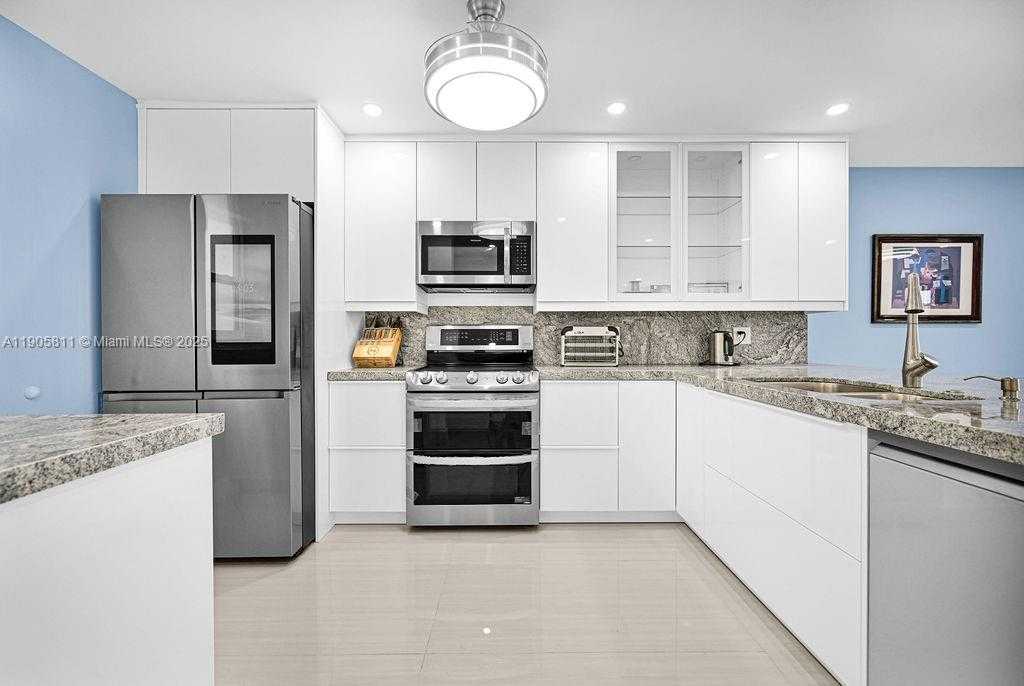 Small Image of 410 SOUTH EAST 2ND ST #223, Hallandale Beach Number 13