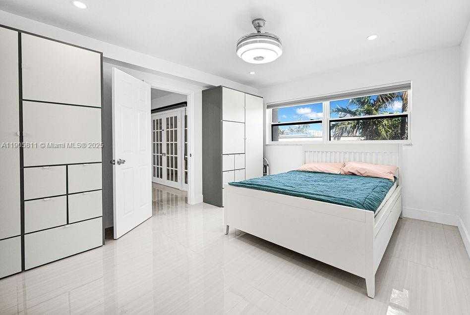 Small Image of 410 SOUTH EAST 2ND ST #223, Hallandale Beach Number 7