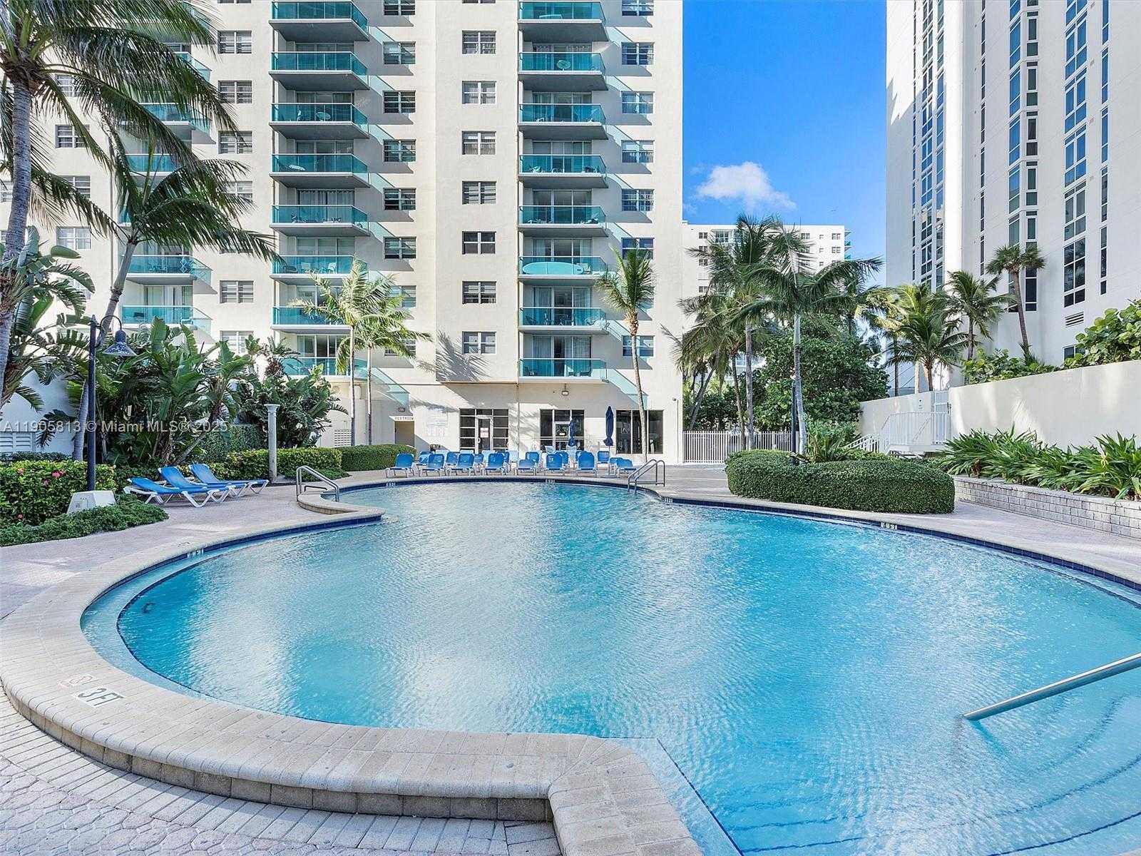 Small Image of 4001 SOUTH OCEAN DR #7H, Hollywood Number 3