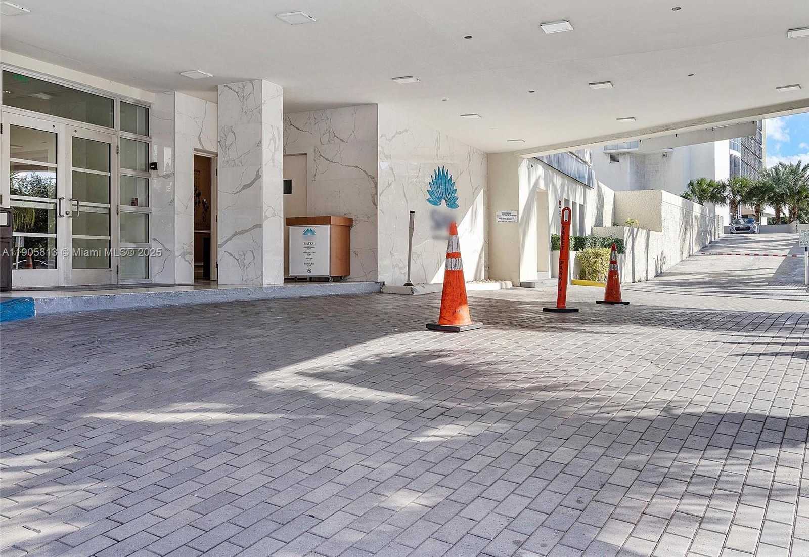 Small Image of 4001 SOUTH OCEAN DR #7H, Hollywood Number 7