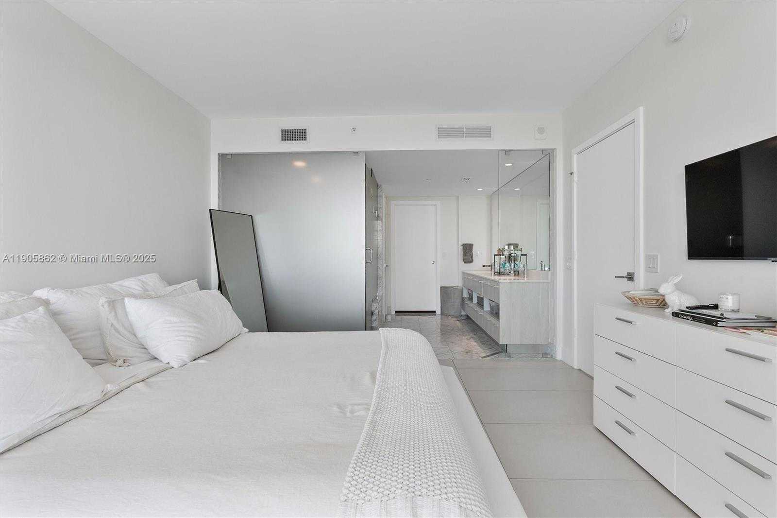 Small Image of 3131 NORTH EAST 7TH AVE #306, Miami Number 23