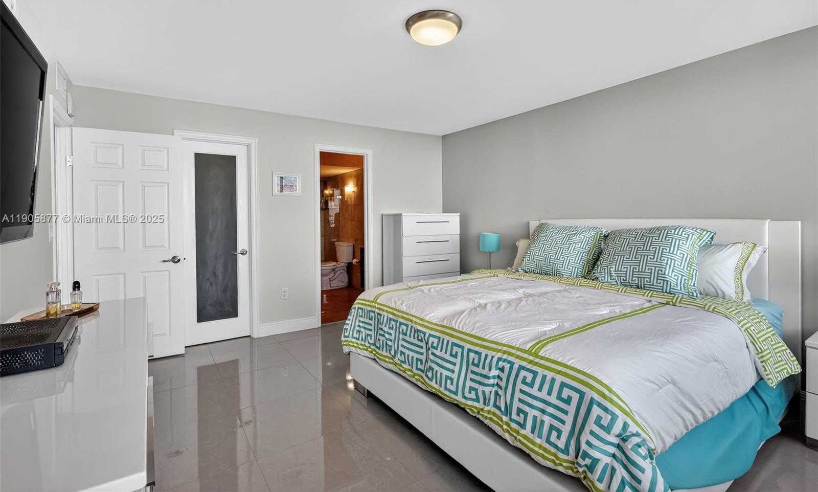 Small Image of 7135 COLLINS AVE #705, Miami Beach Number 26