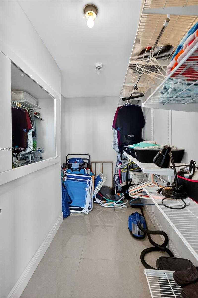 Small Image of 7135 COLLINS AVE #705, Miami Beach Number 28