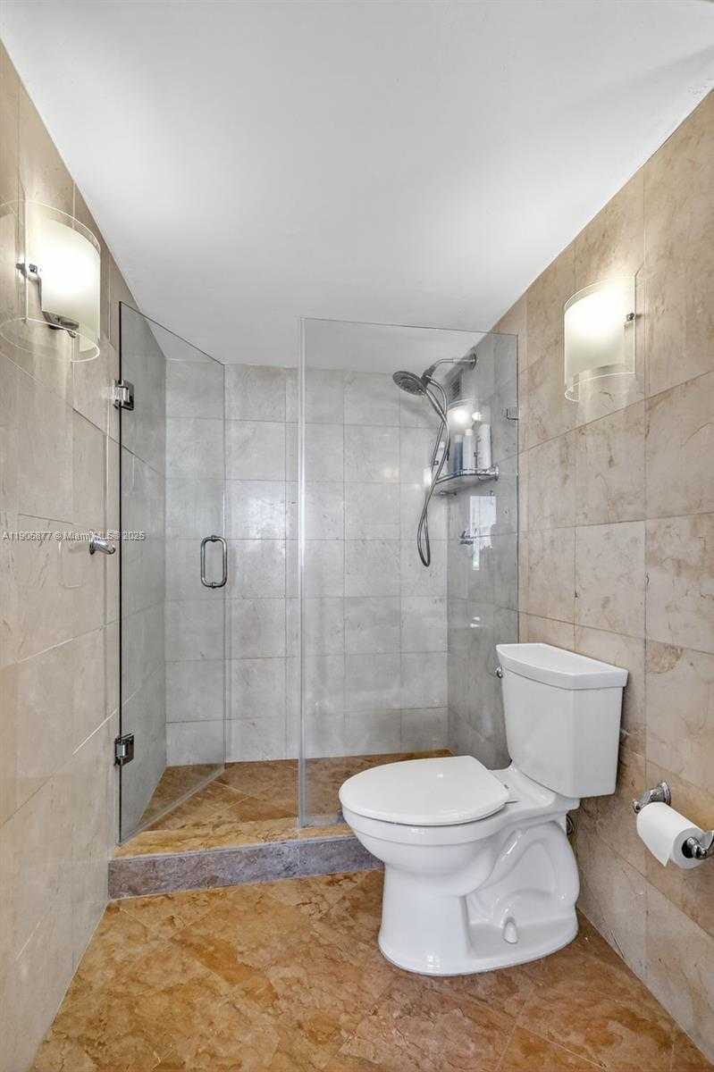 Small Image of 7135 COLLINS AVE #705, Miami Beach Number 31