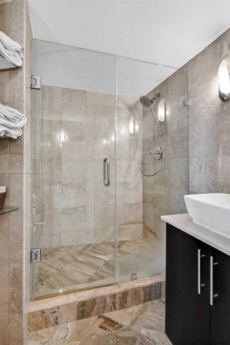 Small Image of 7135 COLLINS AVE #705, Miami Beach Number 37