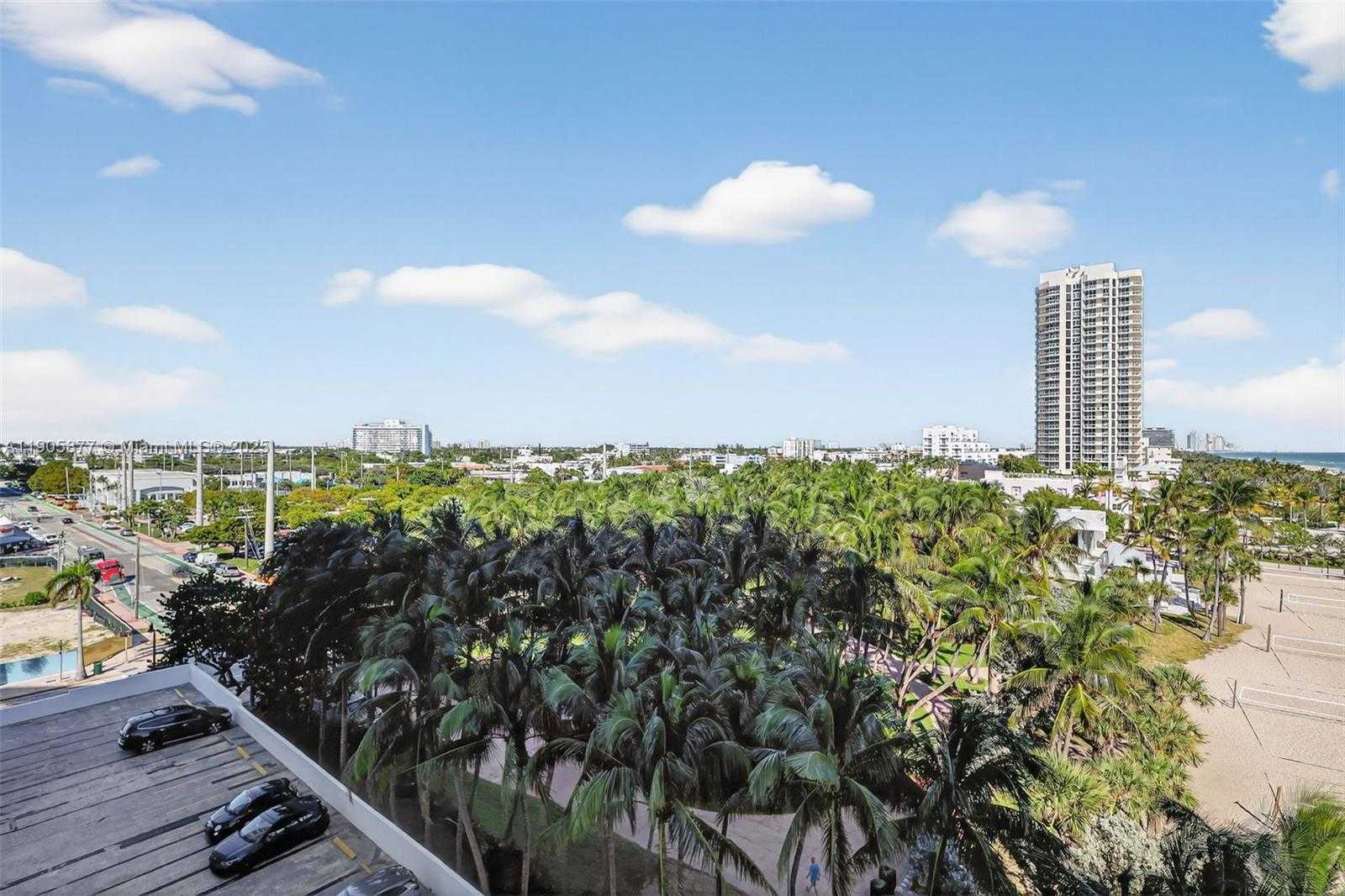 Small Image of 7135 COLLINS AVE #705, Miami Beach Number 44