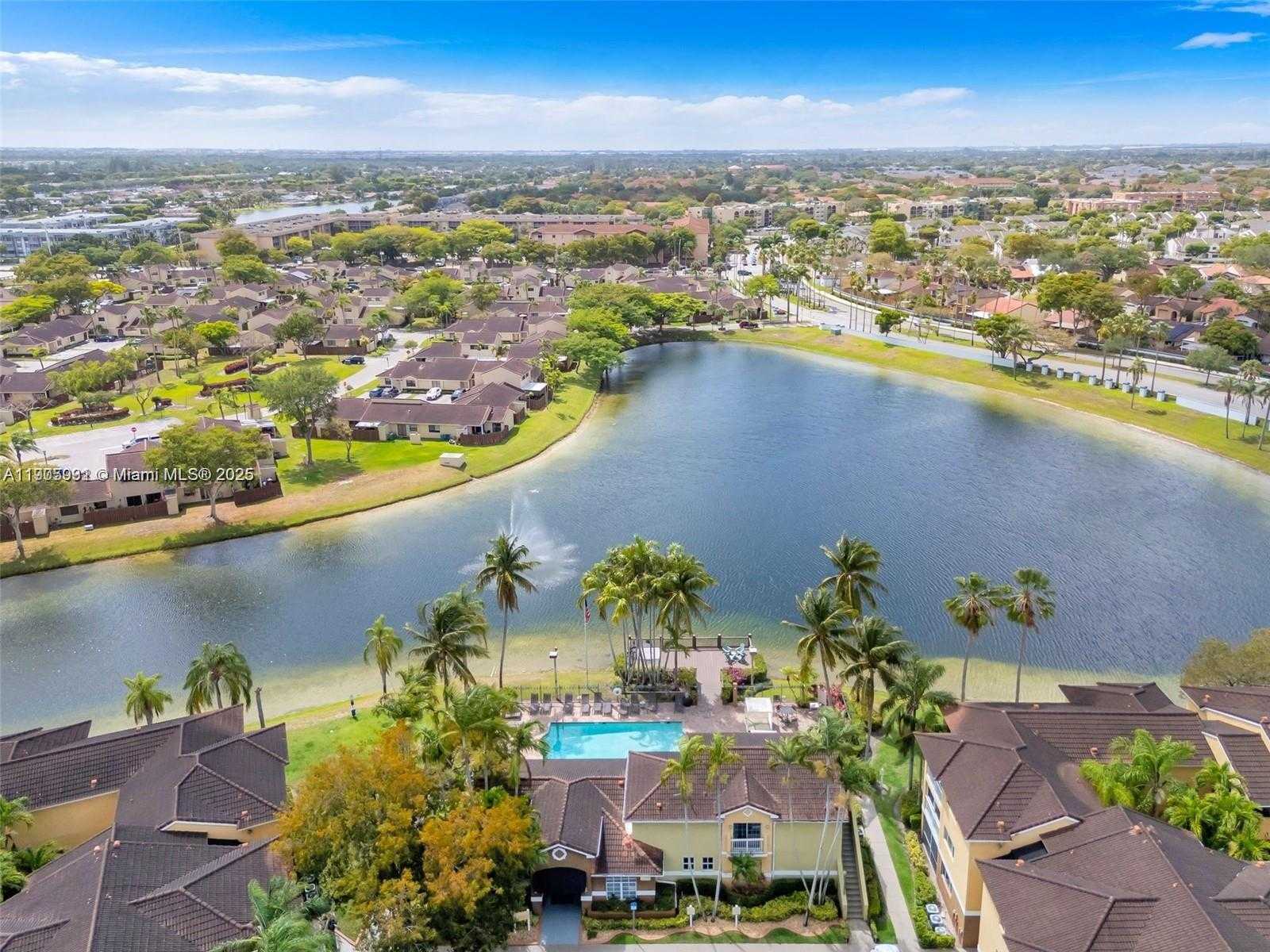 Small Image of 17026 NORTH WEST 66TH CT, Hialeah Number 1