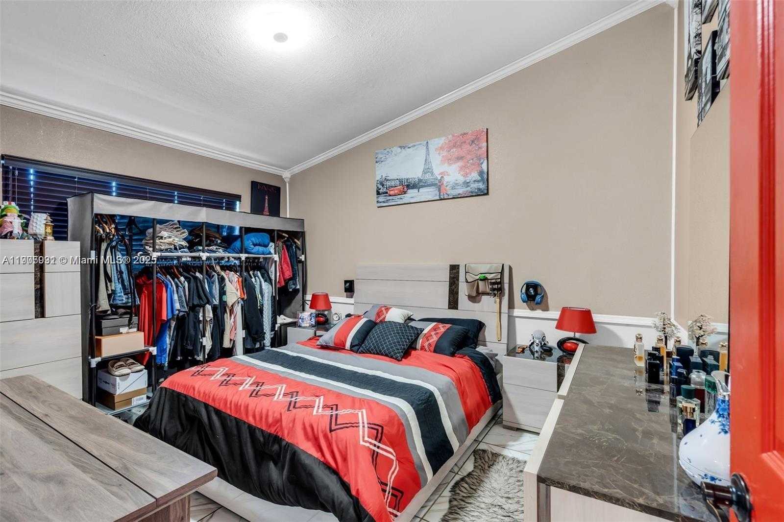 Small Image of 17026 NORTH WEST 66TH CT, Hialeah Number 27