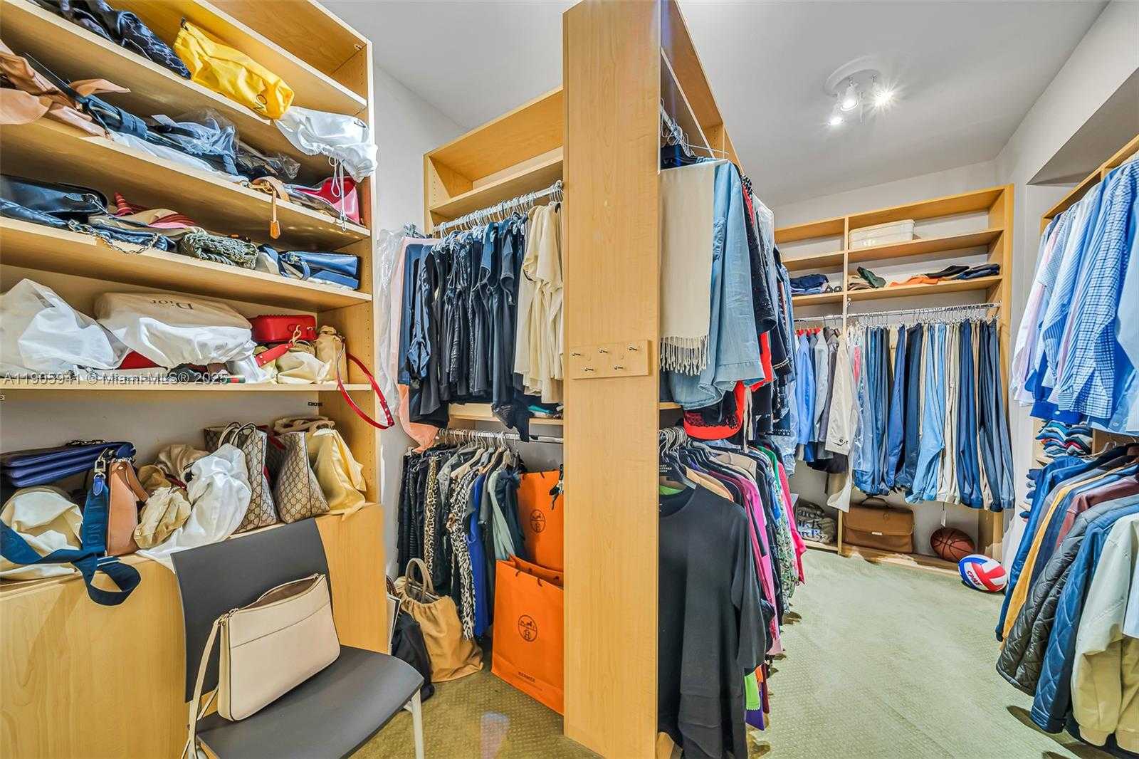 Small Image of 21050 POINT PL #401, Aventura Number 15