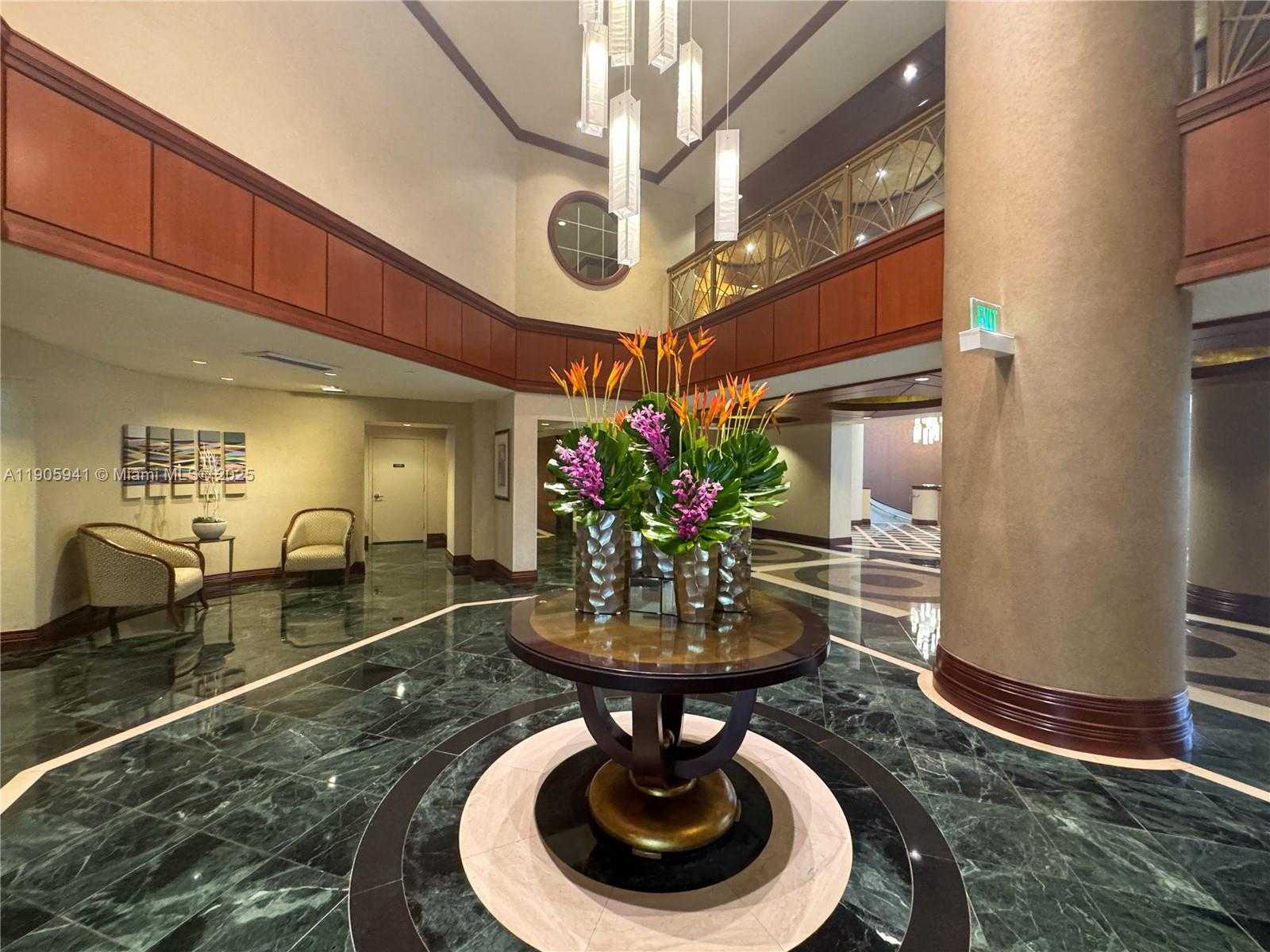 Small Image of 21050 POINT PL #401, Aventura Number 36