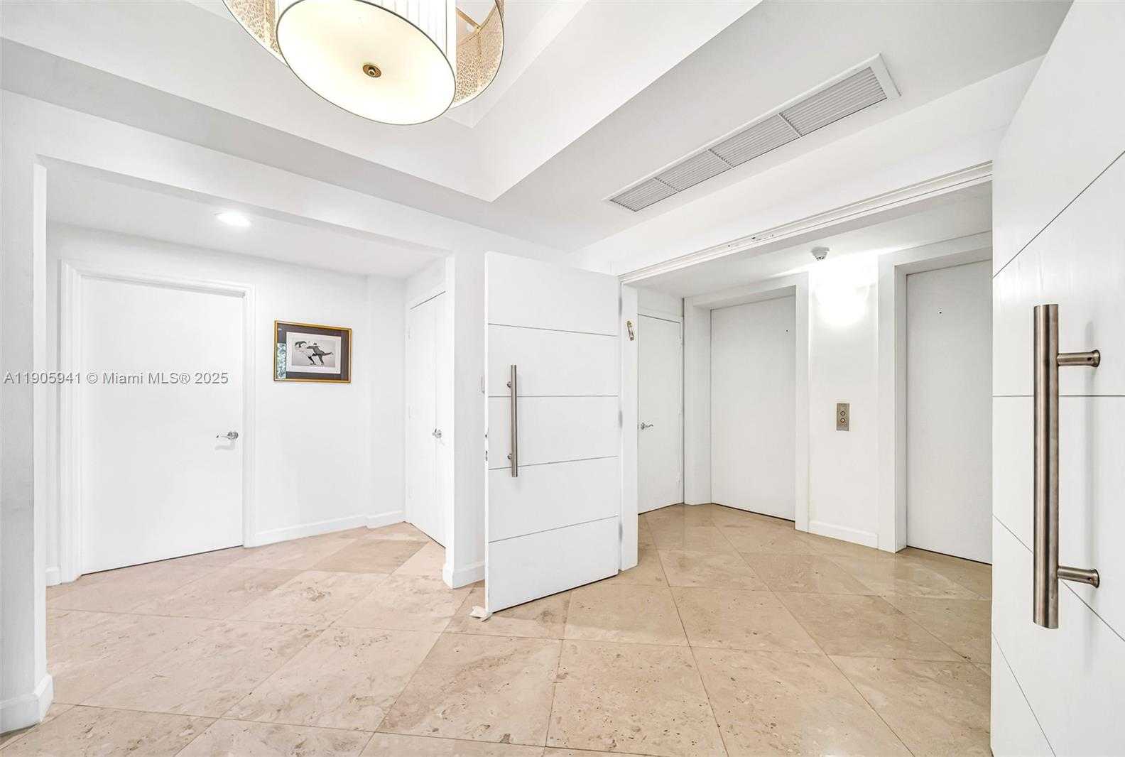 Small Image of 21050 POINT PL #401, Aventura Number 8