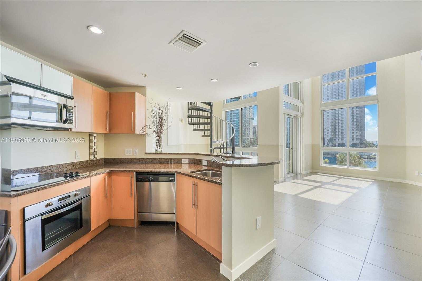 Small Image of 300 SOUTH BISCAYNE BLVD #L-414, Miami Number 2