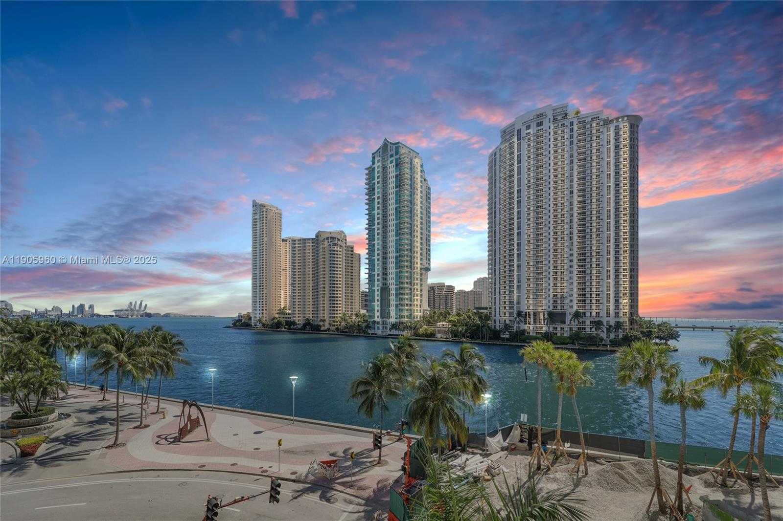 Small Image of 300 SOUTH BISCAYNE BLVD #L-414, Miami Number 21