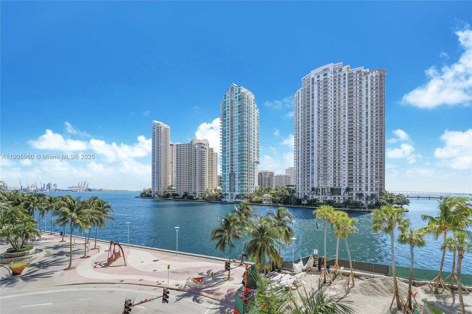 Small Image of 300 SOUTH BISCAYNE BLVD #L-414, Miami Number 9