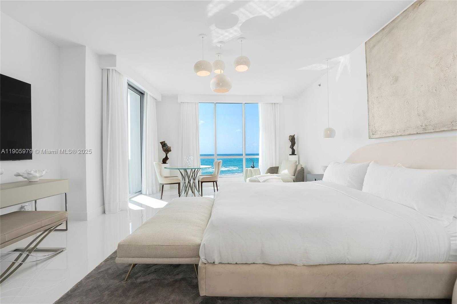 Small Image of 5959 COLLINS AVE #807, Miami Beach Number 20