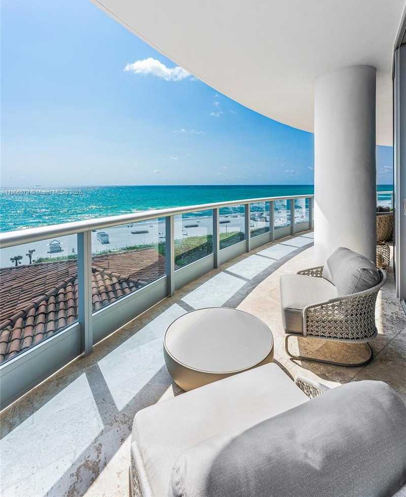 Small Image of 5959 COLLINS AVE #807, Miami Beach Number 35