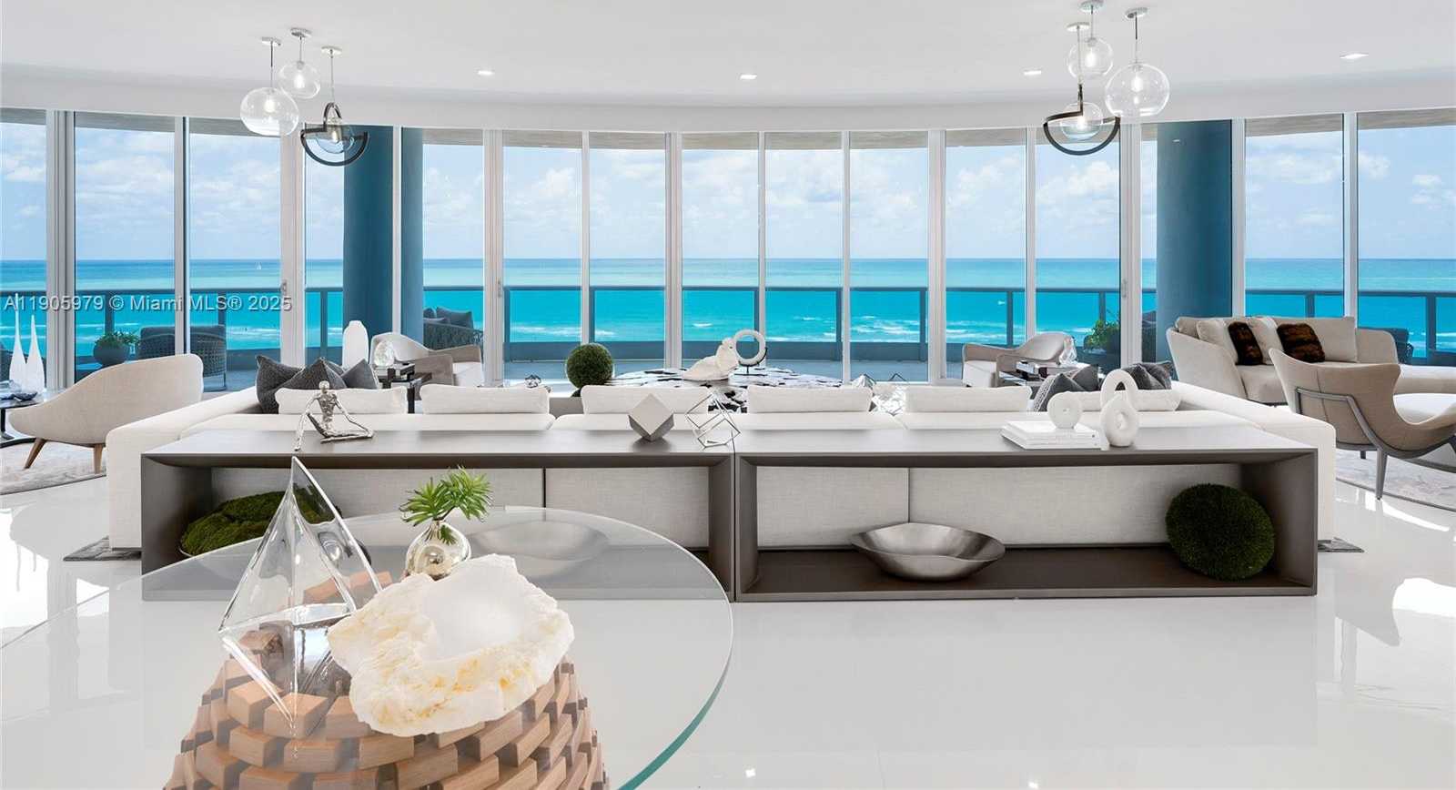 Small Image of 5959 COLLINS AVE #807, Miami Beach Number 4