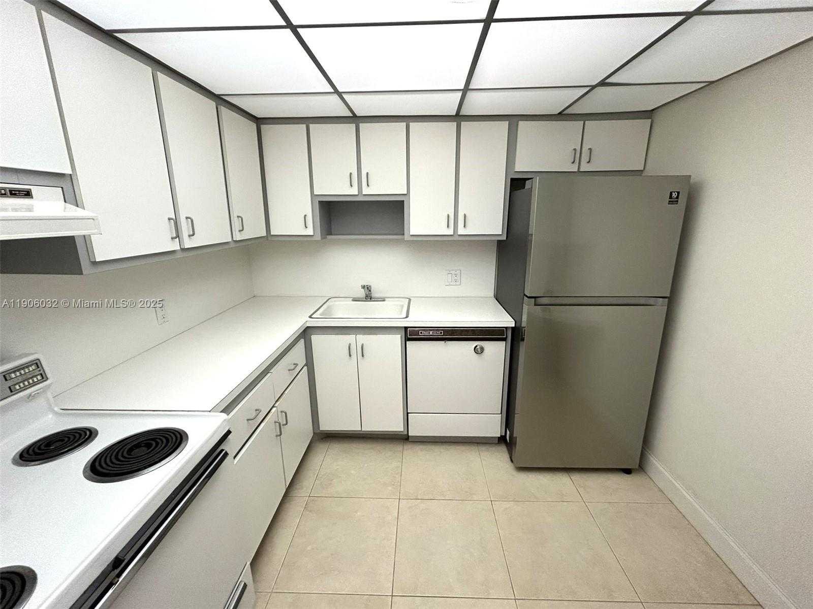 Small Image of 20379 WEST COUNTRY CLUB DR #1035, Aventura Number 10