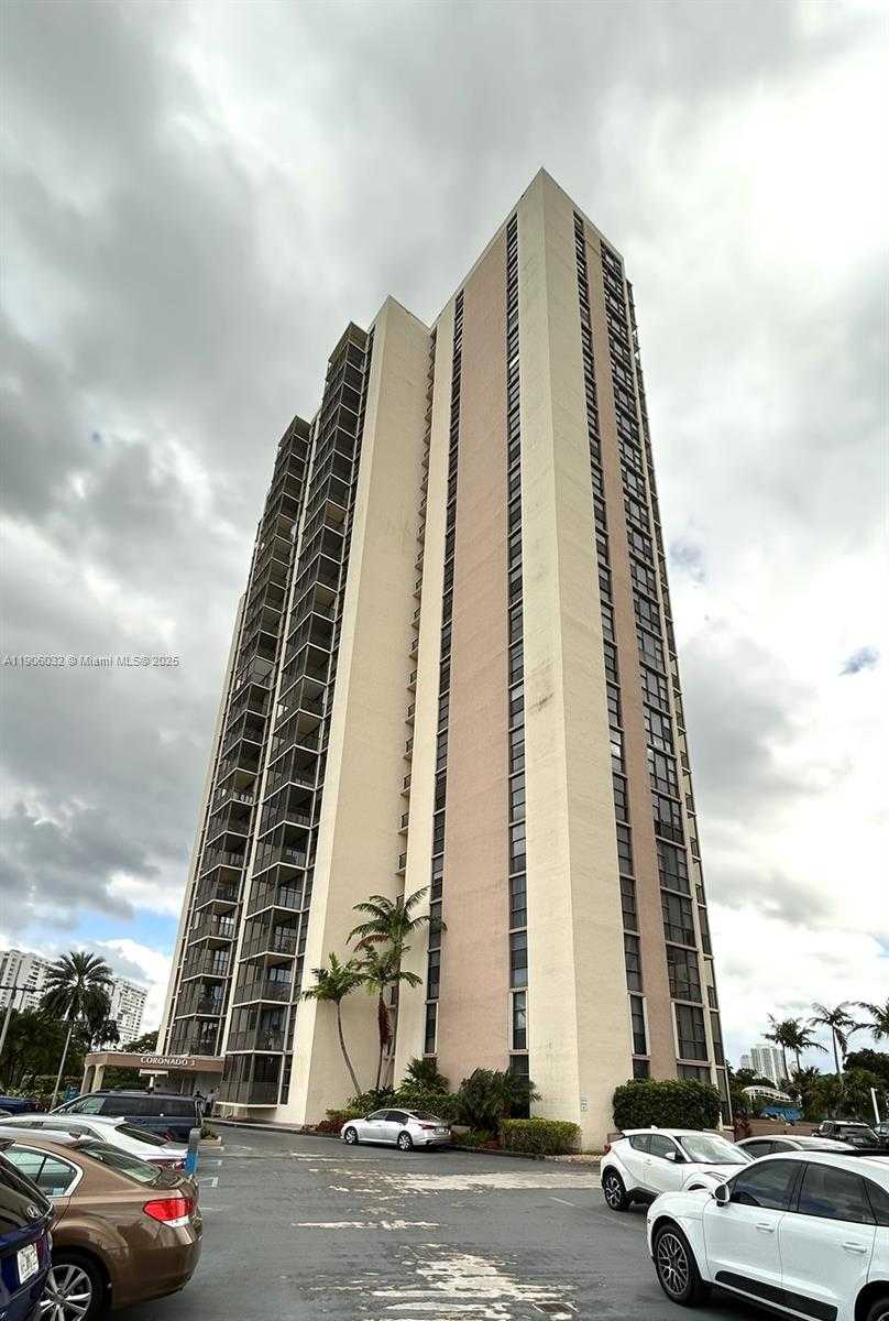 Small Image of 20379 WEST COUNTRY CLUB DR #1035, Aventura Number 2