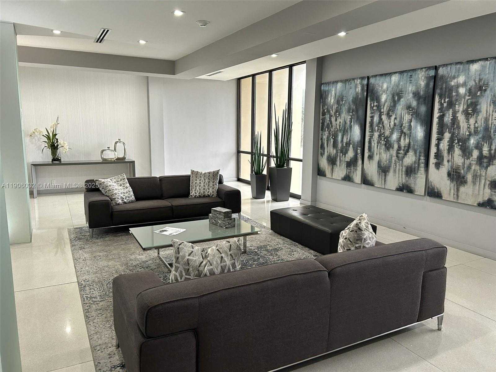 Small Image of 20379 WEST COUNTRY CLUB DR #1035, Aventura Number 3