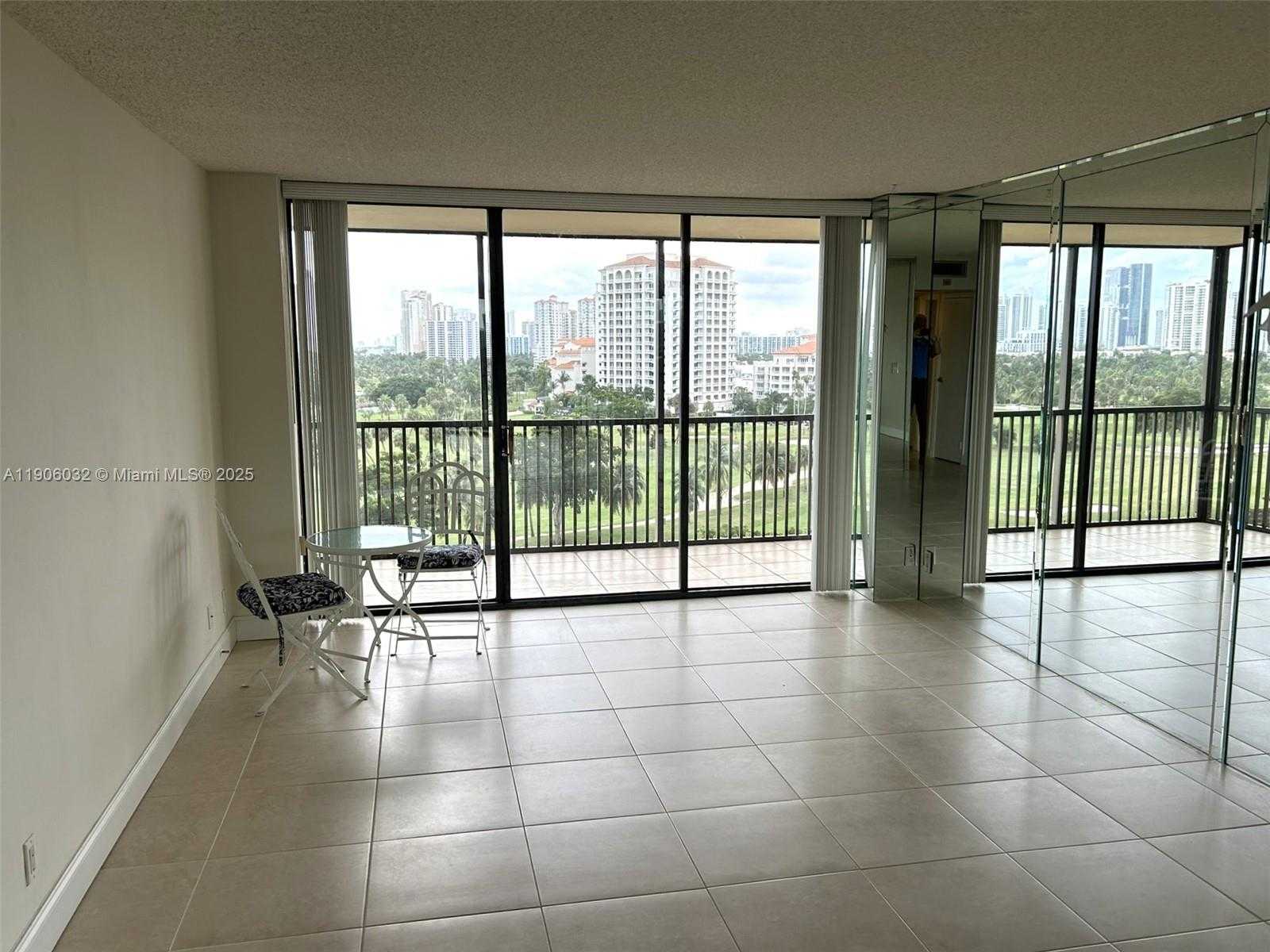 Small Image of 20379 WEST COUNTRY CLUB DR #1035, Aventura Number 7