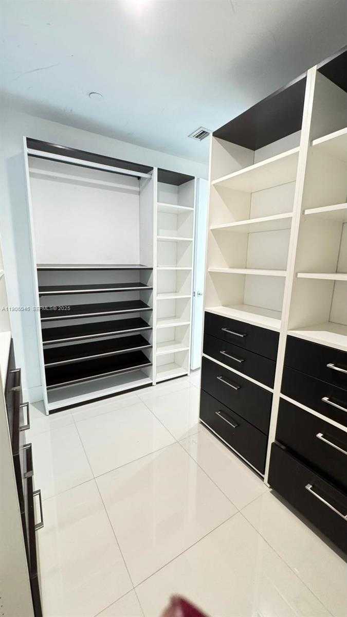 Small Image of 2950 NORTH EAST 188TH ST #418, Aventura Number 15