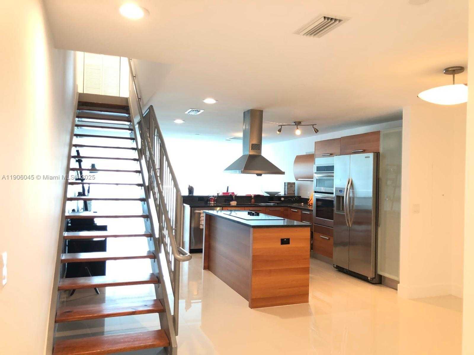 Small Image of 2950 NORTH EAST 188TH ST #418, Aventura Number 3