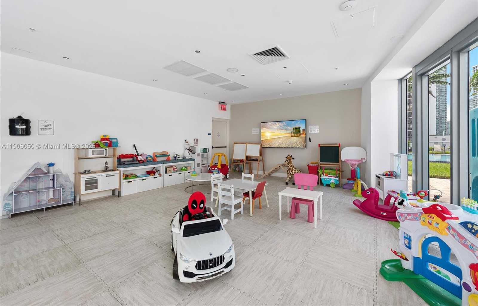 Small Image of 601 NORTH EAST 36TH ST #2312, Miami Number 48