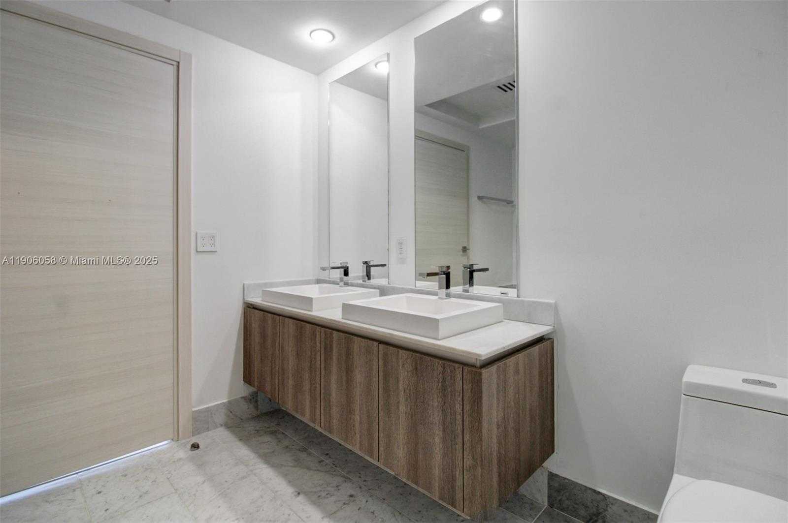 Small Image of 801 SOUTH MIAMI AVE #4309, Miami Number 11