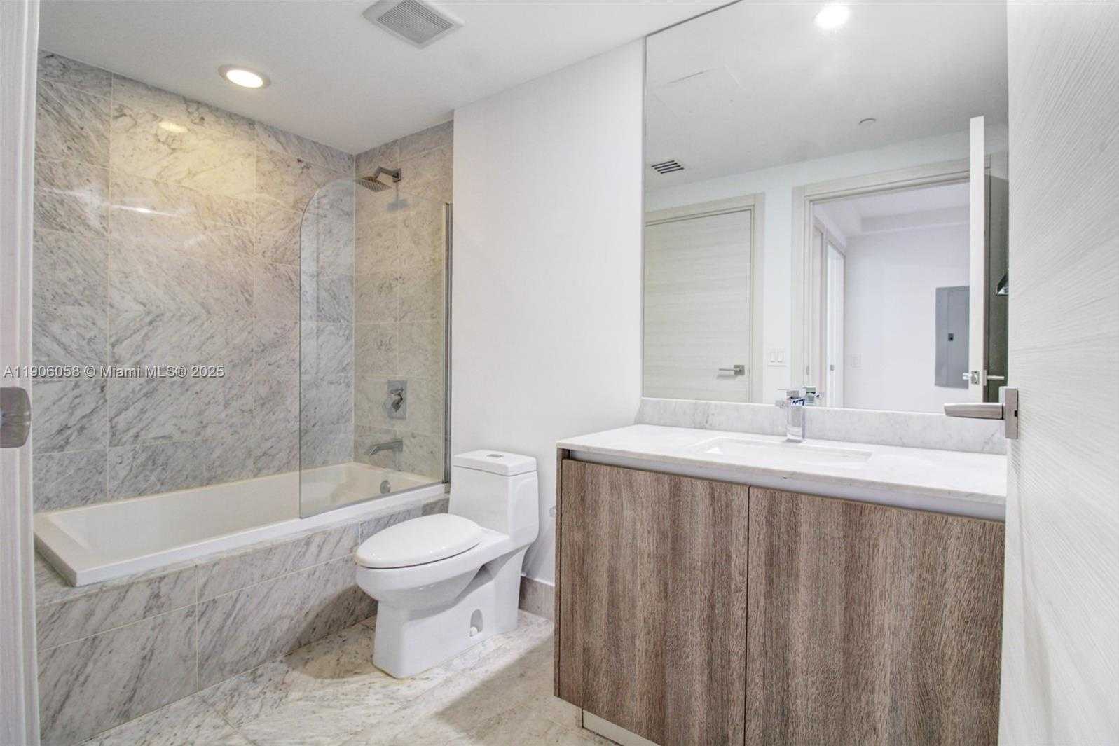 Small Image of 801 SOUTH MIAMI AVE #4309, Miami Number 20