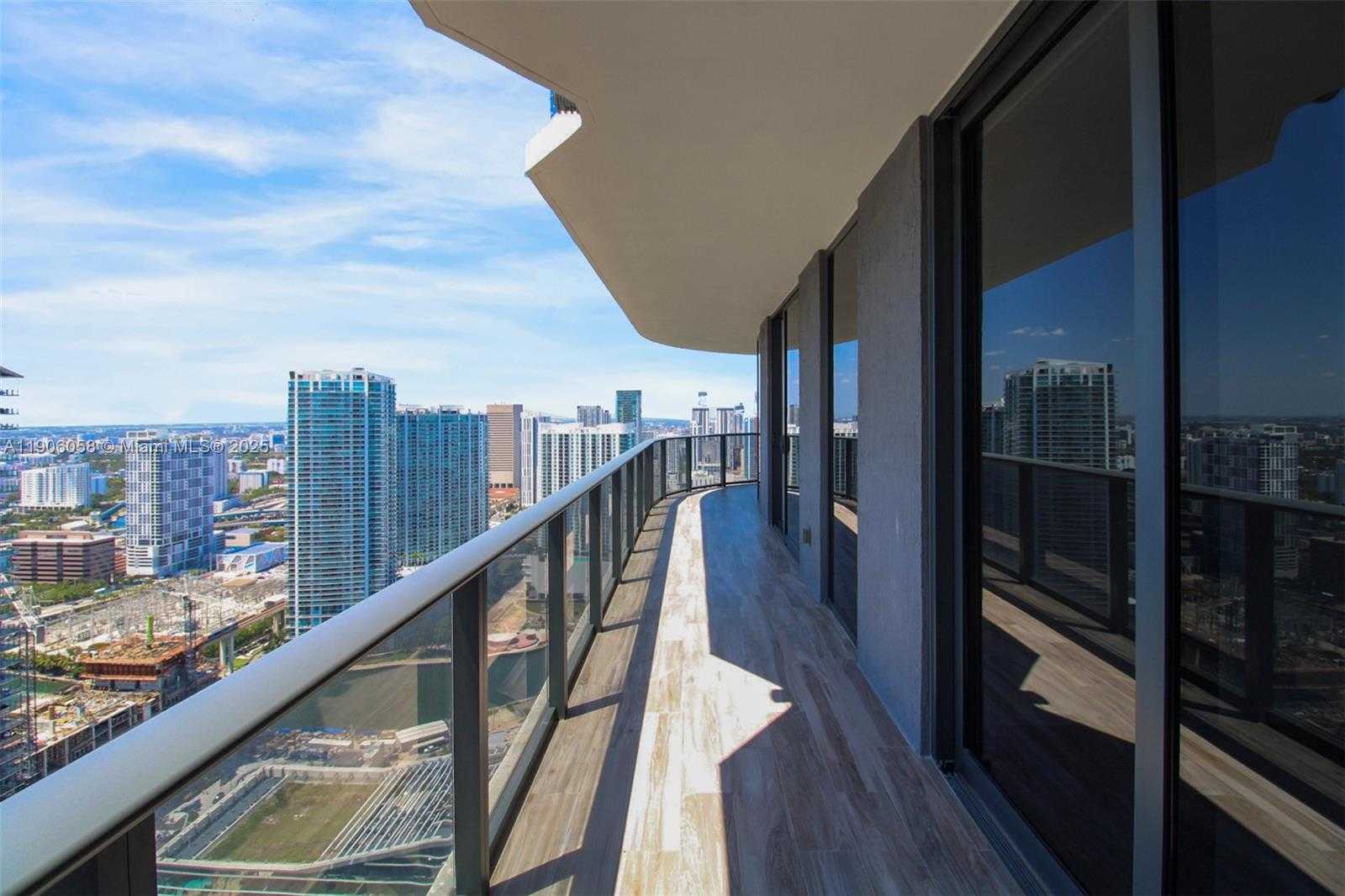 Small Image of 801 SOUTH MIAMI AVE #4309, Miami Number 24