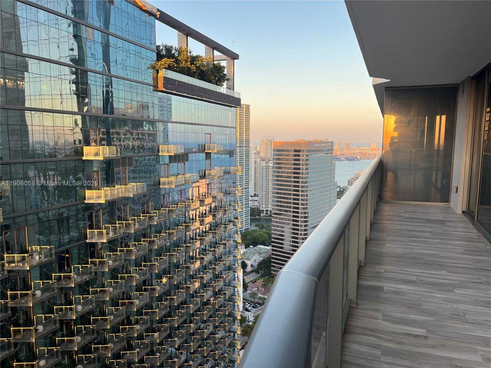 Small Image of 801 SOUTH MIAMI AVE #4309, Miami Number 3