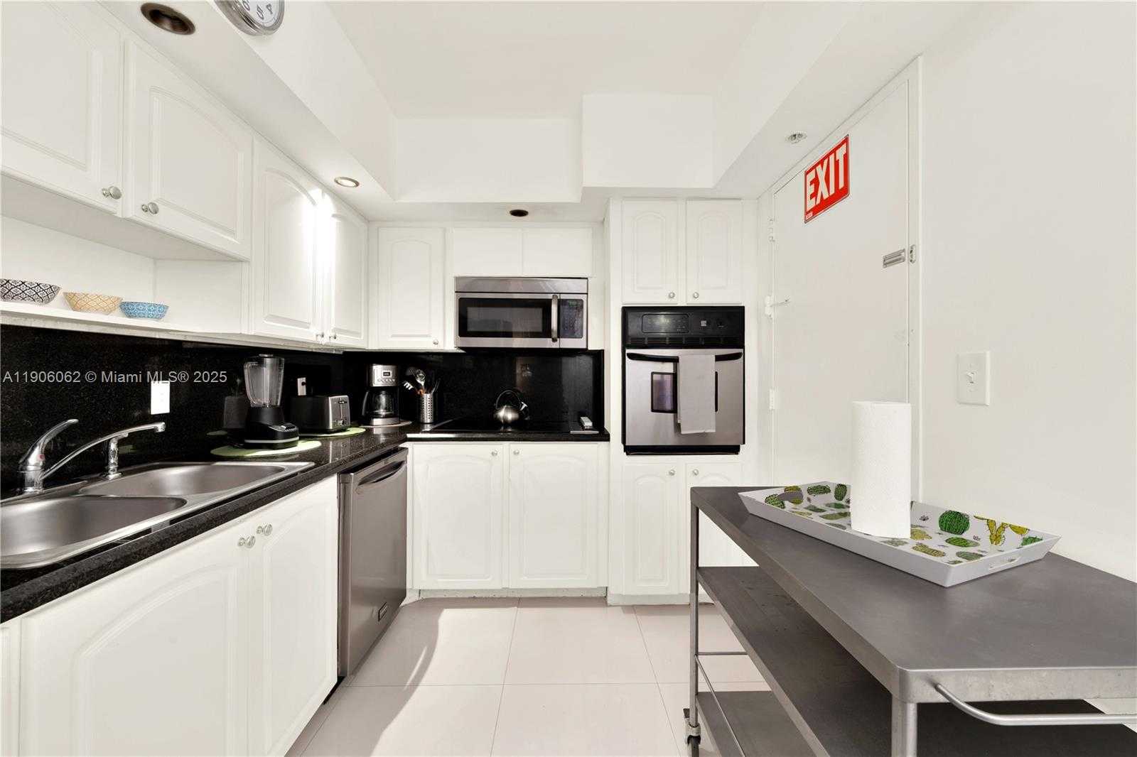 Small Image of 3901 SOUTH OCEAN DR #4P, Hollywood Number 15