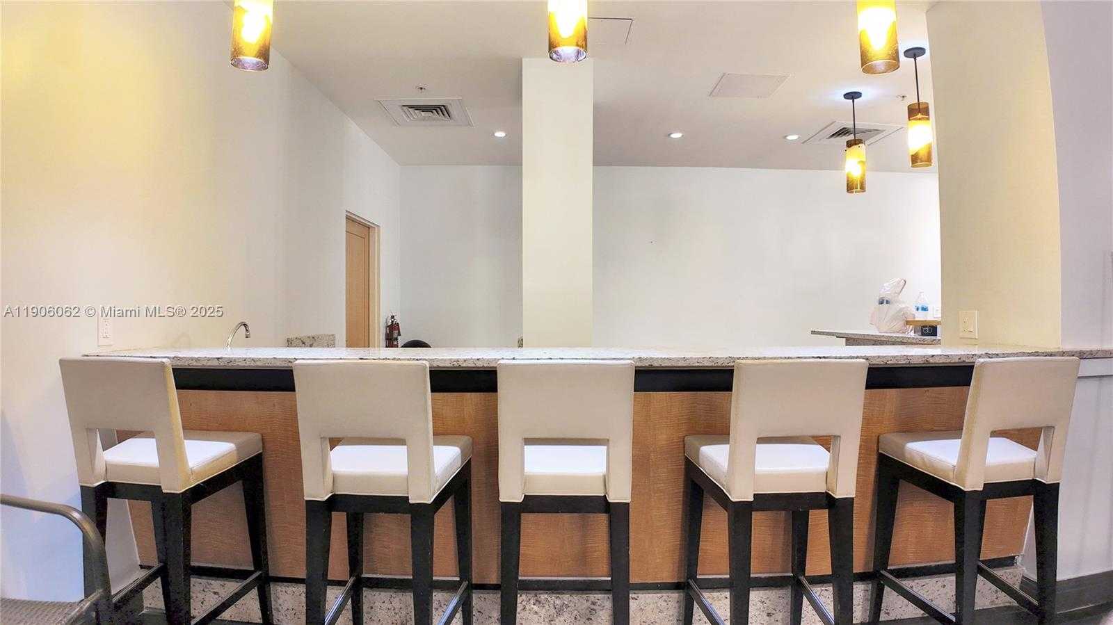 Small Image of 3901 SOUTH OCEAN DR #4P, Hollywood Number 32