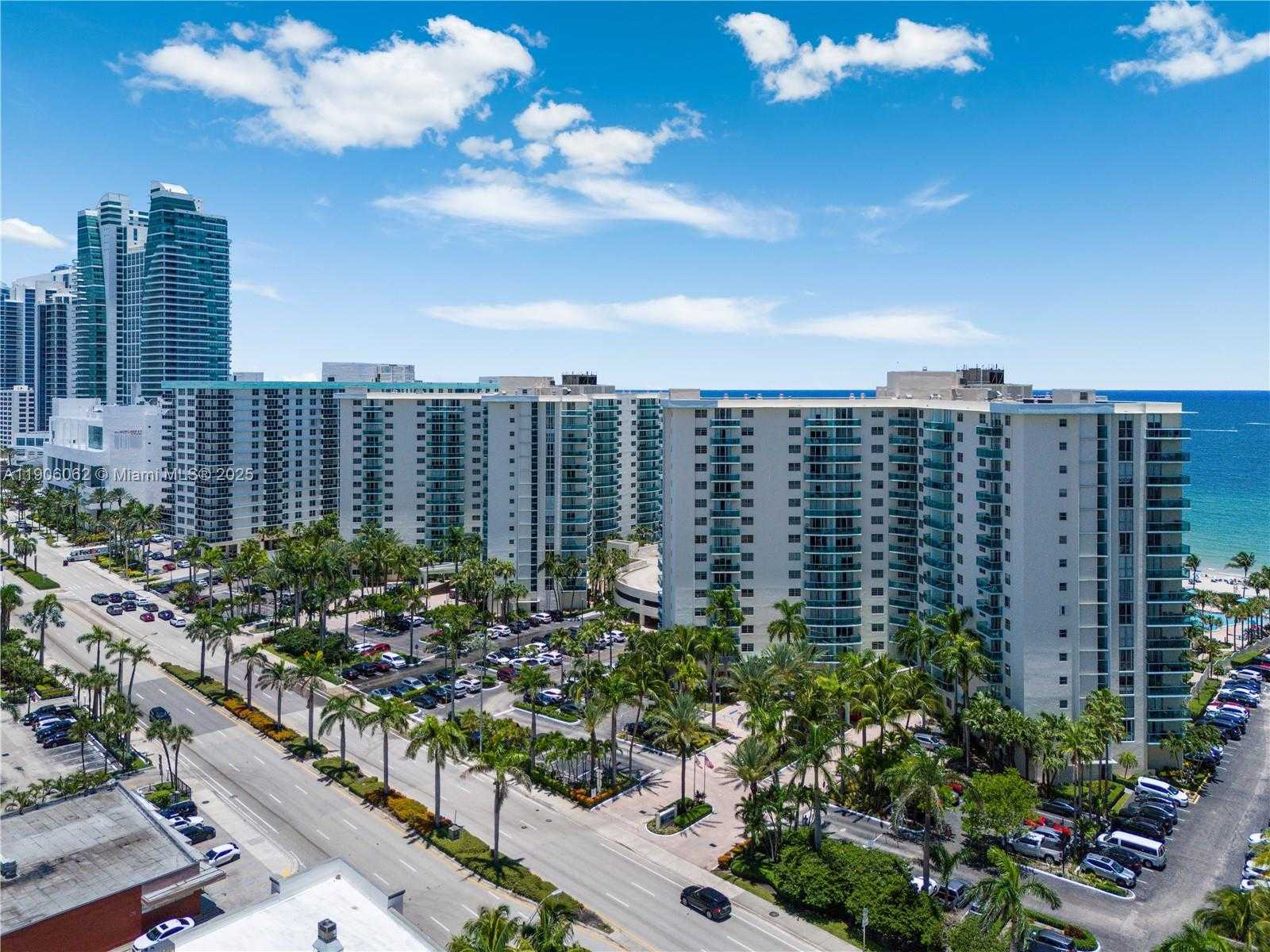 Small Image of 3901 SOUTH OCEAN DR #4P, Hollywood Number 36