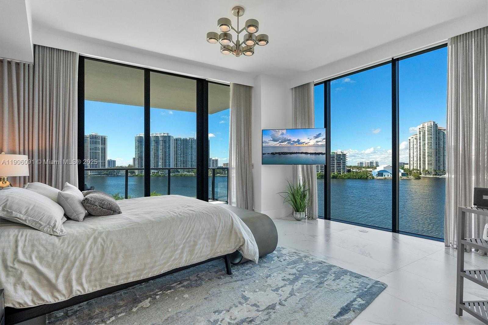 Small Image of 5500 ISLAND ESTATES DR #501, Aventura Number 31