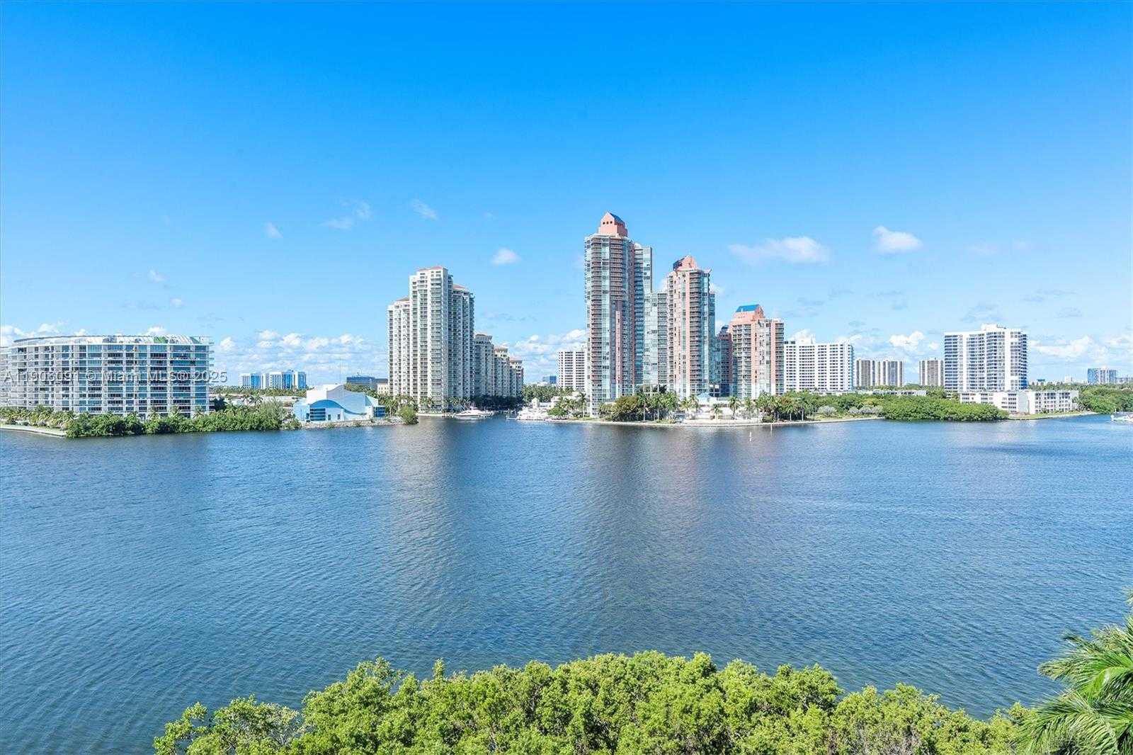 Small Image of 5500 ISLAND ESTATES DR #501, Aventura Number 37