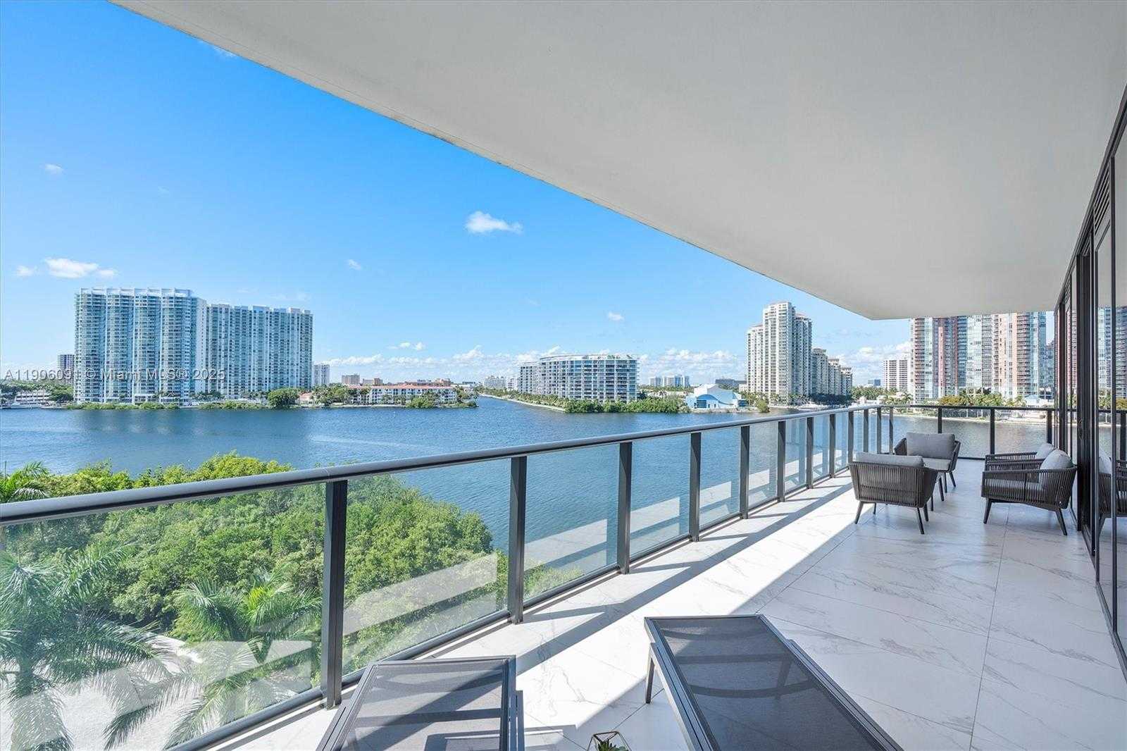 Small Image of 5500 ISLAND ESTATES DR #501, Aventura Number 38