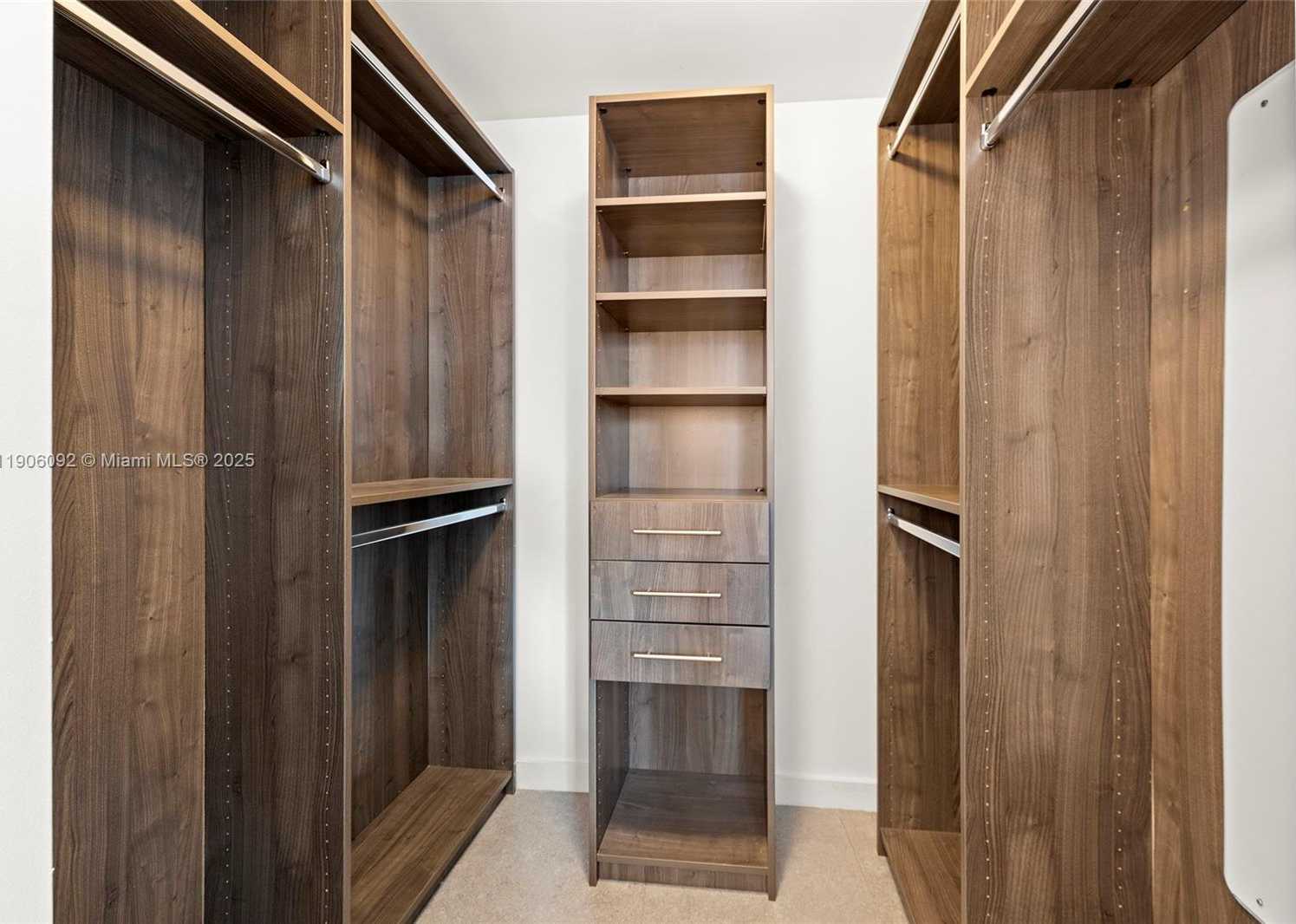 Small Image of 1100 SOUTH MIAMI AVE #2910, Miami Number 11