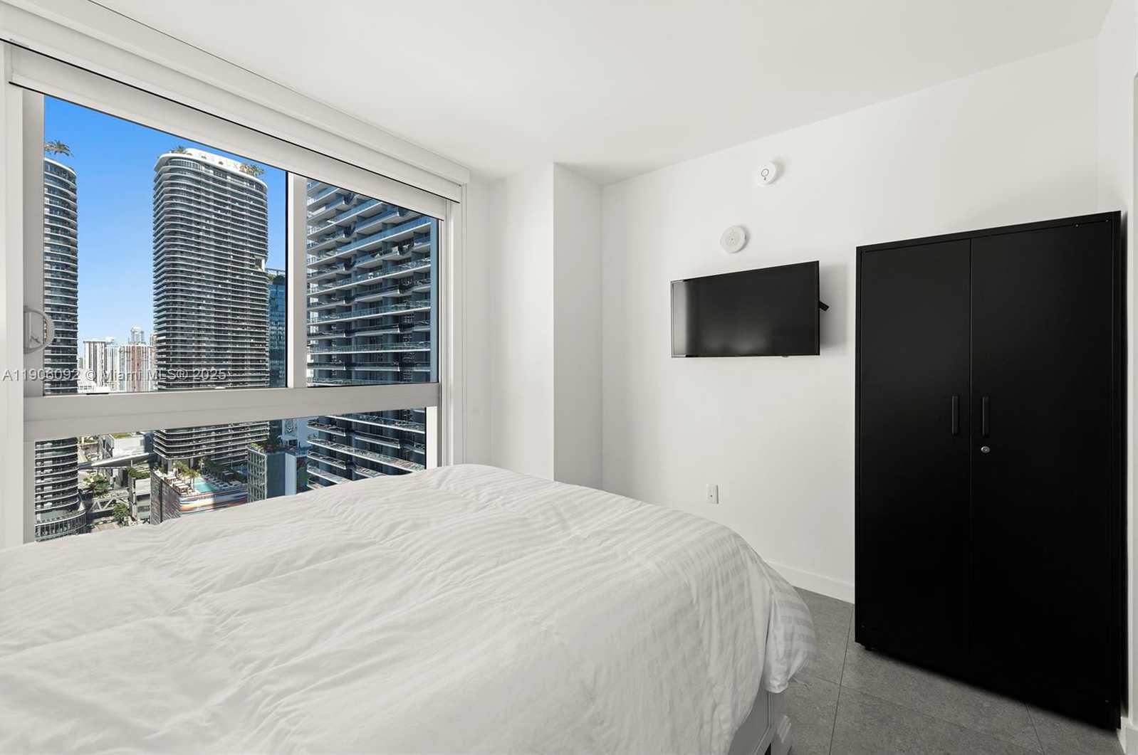 Small Image of 1100 SOUTH MIAMI AVE #2910, Miami Number 13