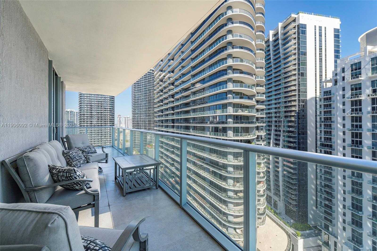 Small Image of 1100 SOUTH MIAMI AVE #2910, Miami Number 19