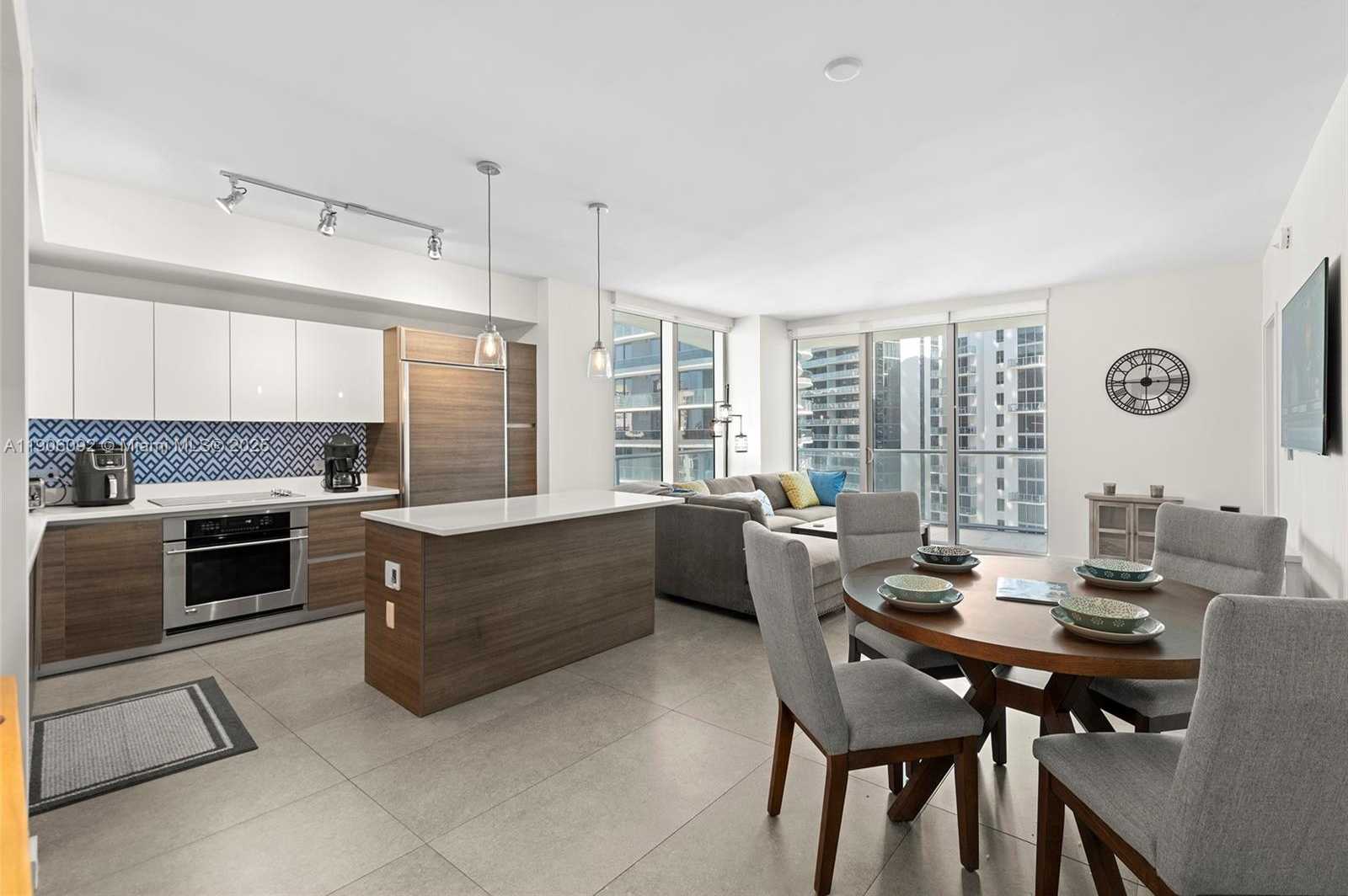 Small Image of 1100 SOUTH MIAMI AVE #2910, Miami Number 2