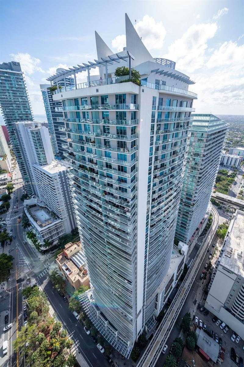 Small Image of 1100 SOUTH MIAMI AVE #2910, Miami Number 25