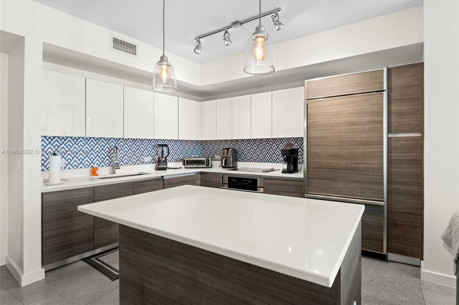 Small Image of 1100 SOUTH MIAMI AVE #2910, Miami Number 3