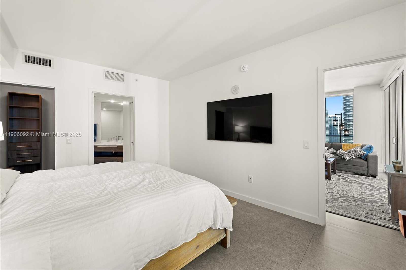 Small Image of 1100 SOUTH MIAMI AVE #2910, Miami Number 7